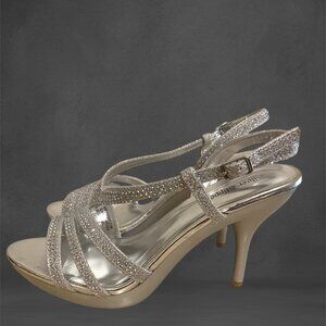 Silver sparkly heel by Silver Slipper brand by Elle, Size 8